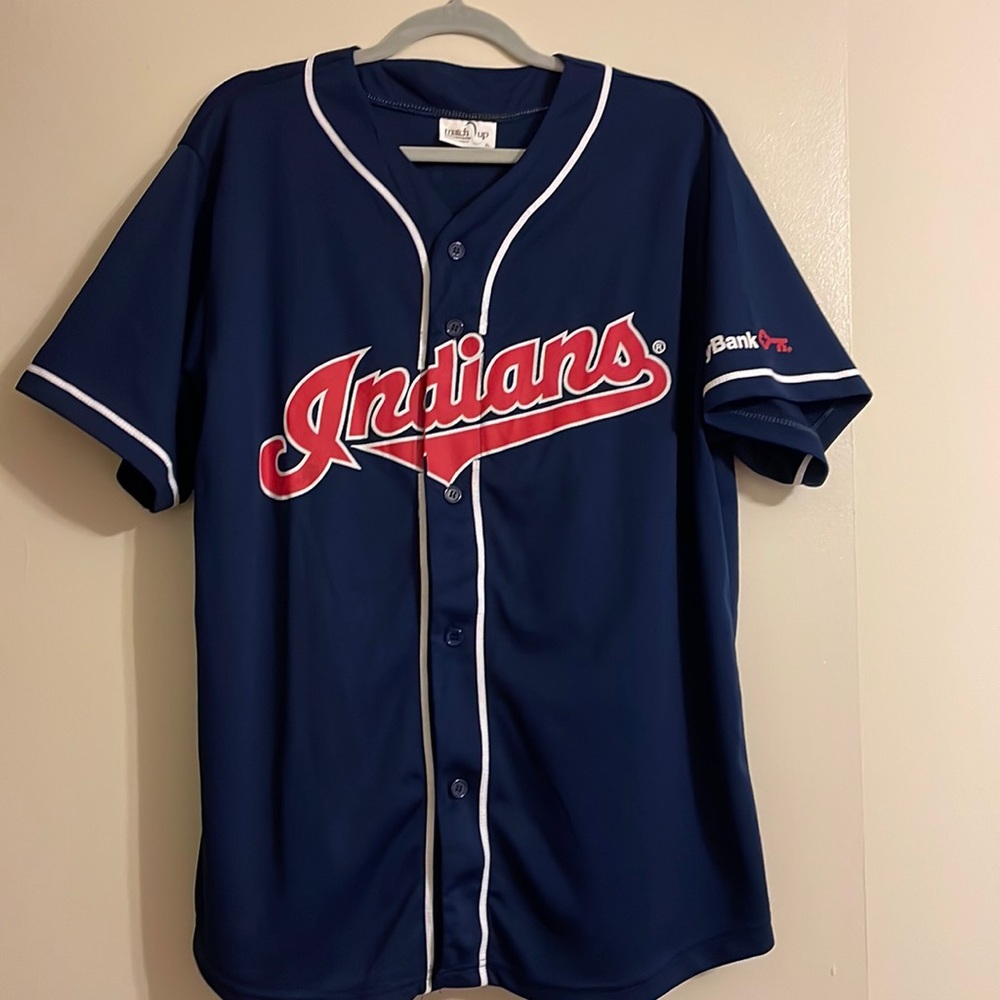 Cleveland Indians jersey, mens XL. Stadium giveaway.